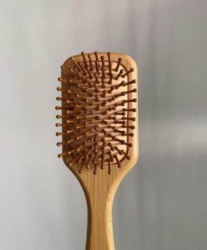 Бамбукова четка за коса